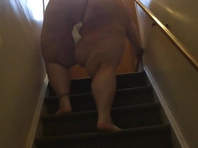 SSBBW Mam Climbing Stride in keeping with
